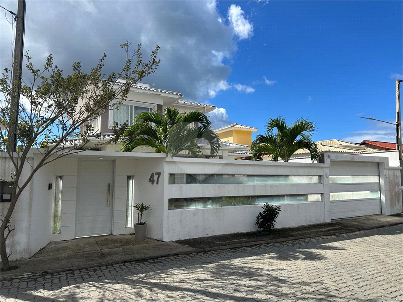 Casa à venda com 5 quartos, sendo 1 suíte, em Caravelas, Armação dos Búzios, RJ