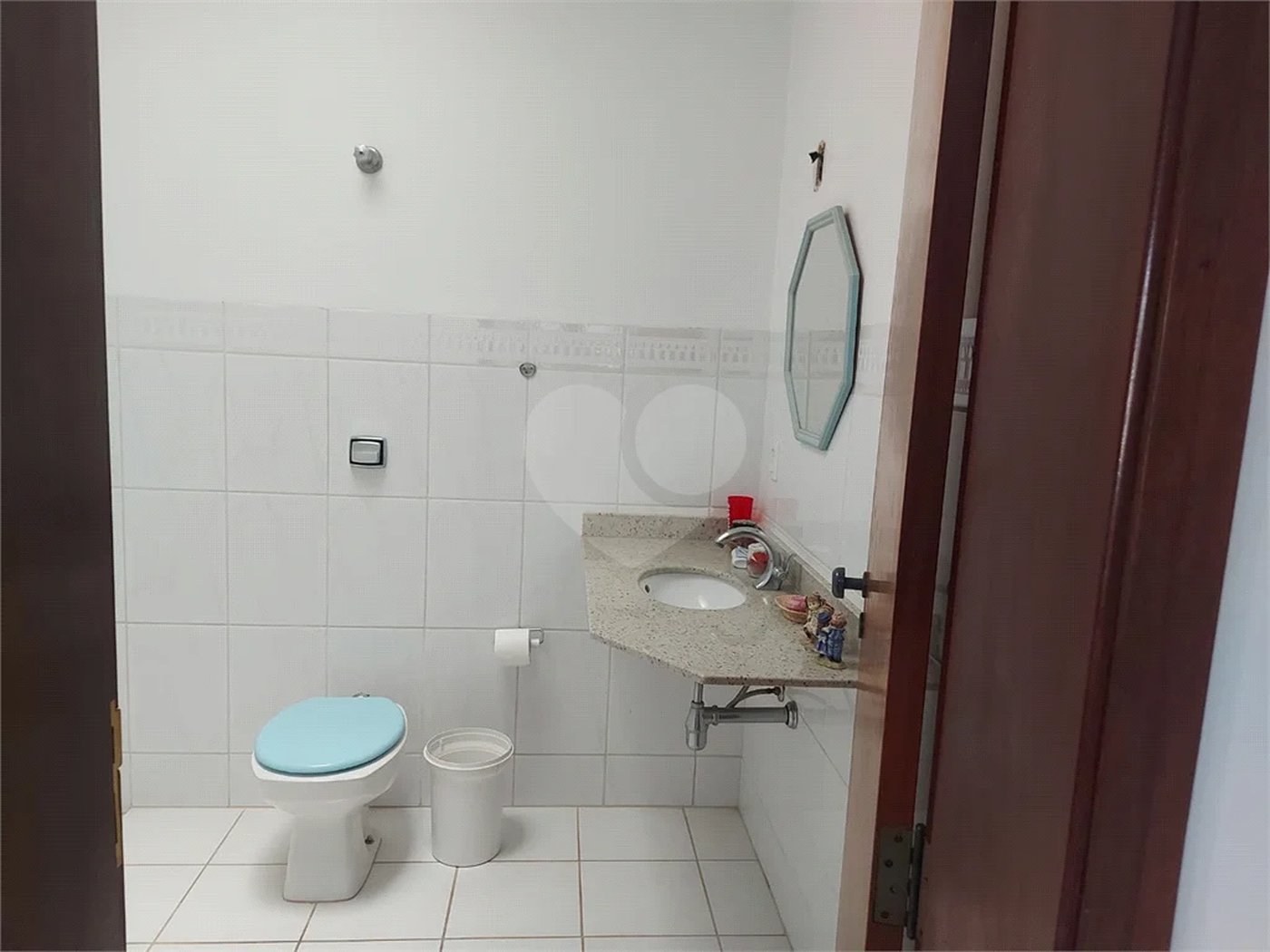 Casa à venda com 4 quartos, sendo 3 suítes, no Centro, Vinhedo, SP
