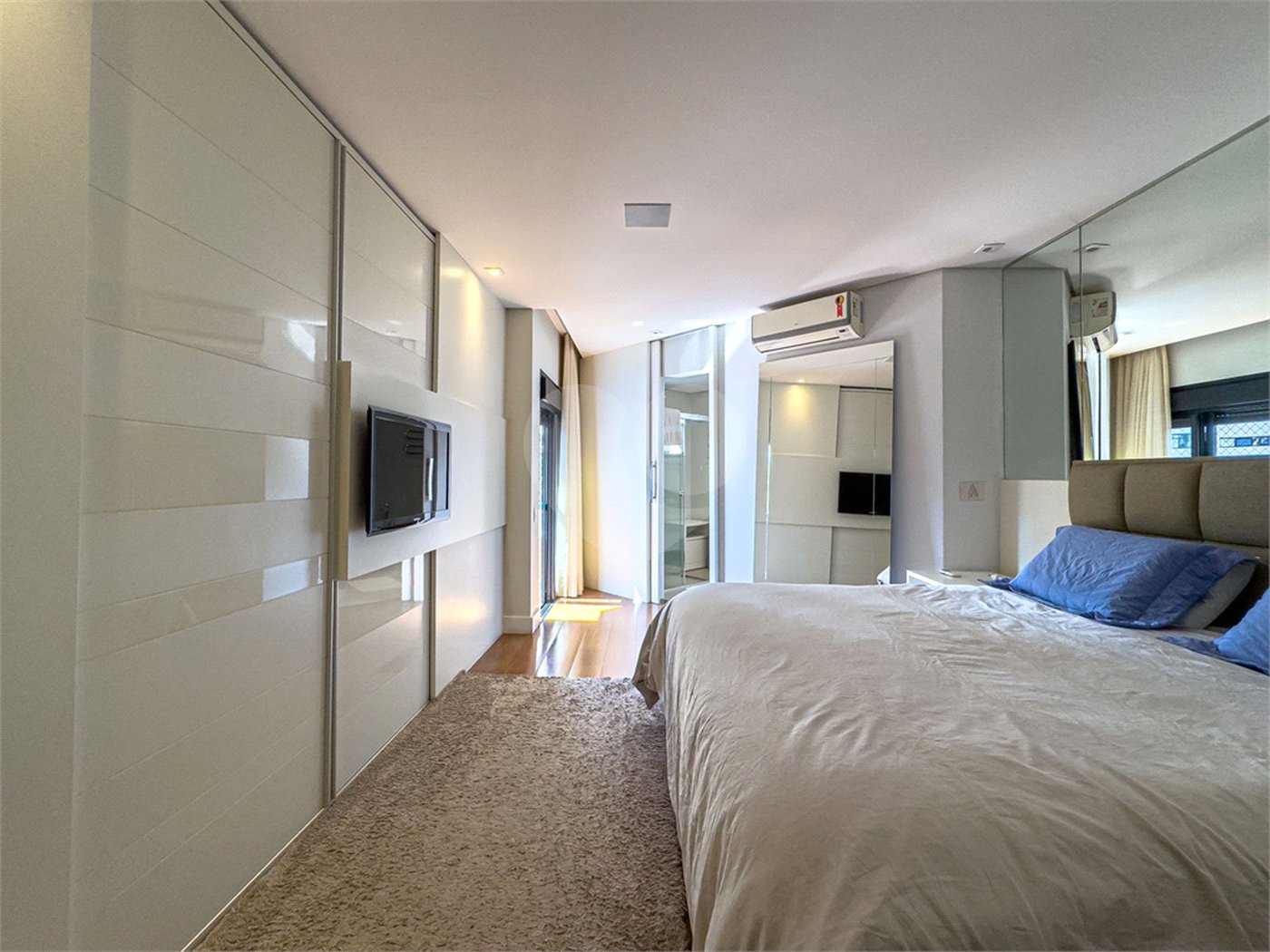 Apartamento à venda com 3 suítes em Sumarezinho, São Paulo, SP