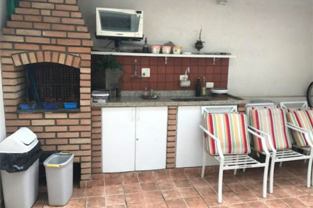 Casa à venda com 3 quartos, sendo 1 suíte, no condomínio Villas de São Francisco, São Paulo - SP