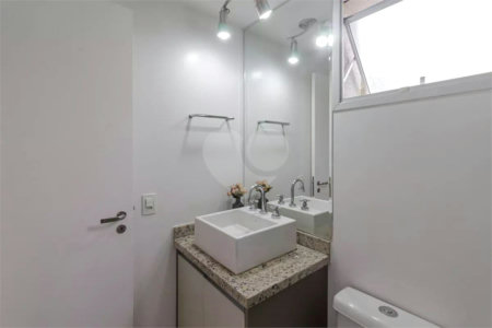 Apartamento à venda com 2 quartos, sendo 1 suíte,  em Vila Andrade, São Paulo, SP