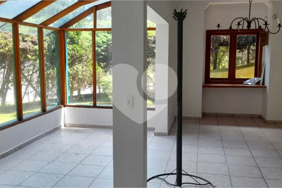 Casa à venda com 3 suítes no condomínio Sausalito, Mairiporã - SP