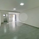 Sobrado com 3 andares, 350 m², 6 quartos, 2 suítes e 5 vagas para locação no Jardim Anália Franco!