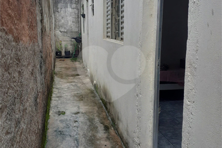 Sobrado à venda com 3 quartos em Jardim Presidente Dutra, Guarulhos, SP