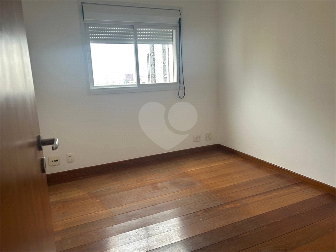 Apartamento para alugar com 3 quartos, sendo 1 suíte, em Pinheiros, São Paulo, SP