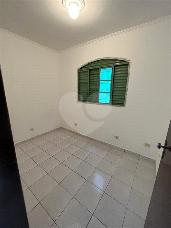 Casa à venda com 3 quartos, sendo 1 suíte, em Loteamento Residencial Vista Linda, São José dos Campos, SP