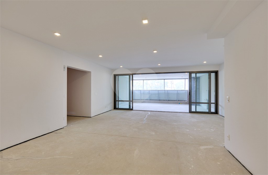Apartamento à venda com 4 suítes em Campo Belo, São Paulo, SP