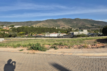 Terreno à Venda no Condomínio Ecoville Residence I – Atibaia/SP