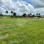 Terreno no condomínio Damha Golf em frente área de lazer com 1.404,40 m²
