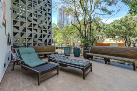 Casa à venda com 4 suítes no condomínio Granja do Morumbi, São Paulo - SP