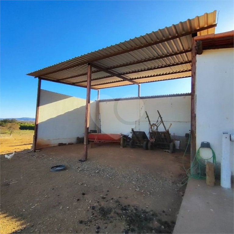 Fazenda à venda com 6 quartos, sendo 1 suíte,  no Centro, Capitão Enéas, MG