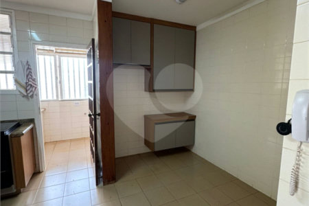 Casa à venda com 3 quartos, sendo 1 suíte,  no condomínio Edifício Crescencia Carolo Balbo, Ribeirão Preto - SP