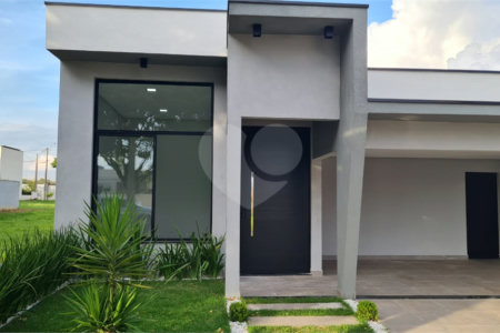 Casa à venda com 3 quartos, sendo 2 suítes, no condomínio Campos do Conde Ii, Paulínia - SP