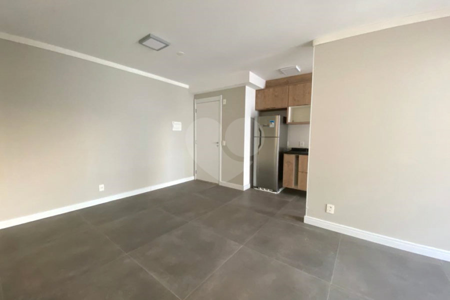 Apartamento à venda com 3 quartos, sendo 1 suíte, em Vila Guilherme, São Paulo, SP