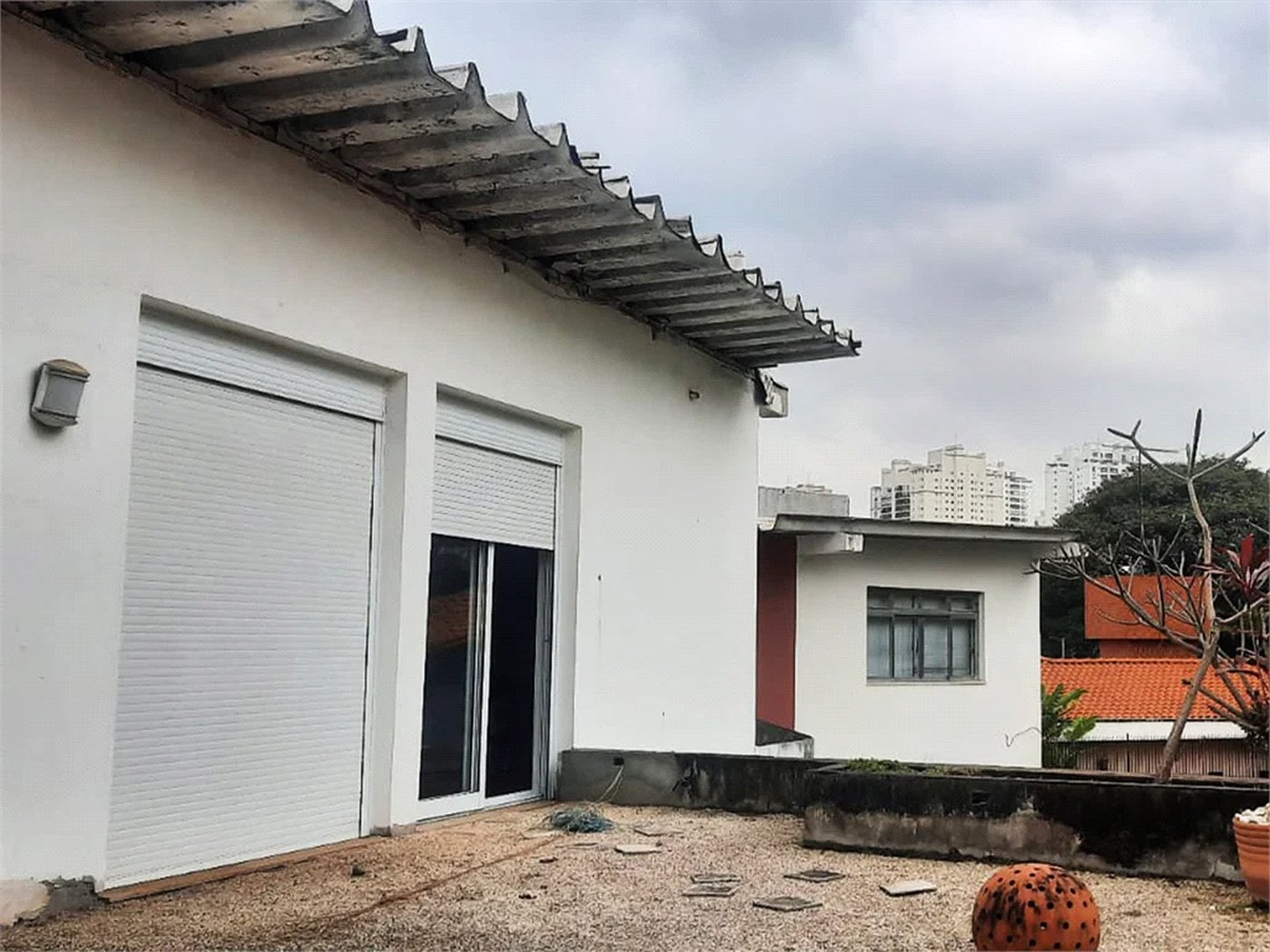 Sobrado à venda com 4 quartos, sendo 2 suítes,  em Bela Aliança, São Paulo, SP