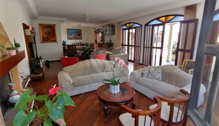 Casa Térrea à venda com 3 quartos, sendo 1 suíte,  em Vila Mariana, São Paulo, SP
