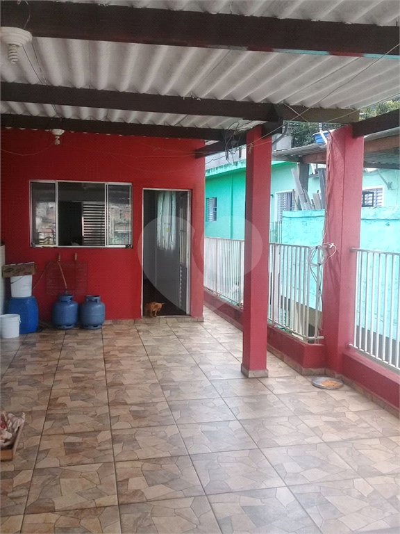 Sobrado à venda com 3 quartos no Brasilândia, São Paulo, SP