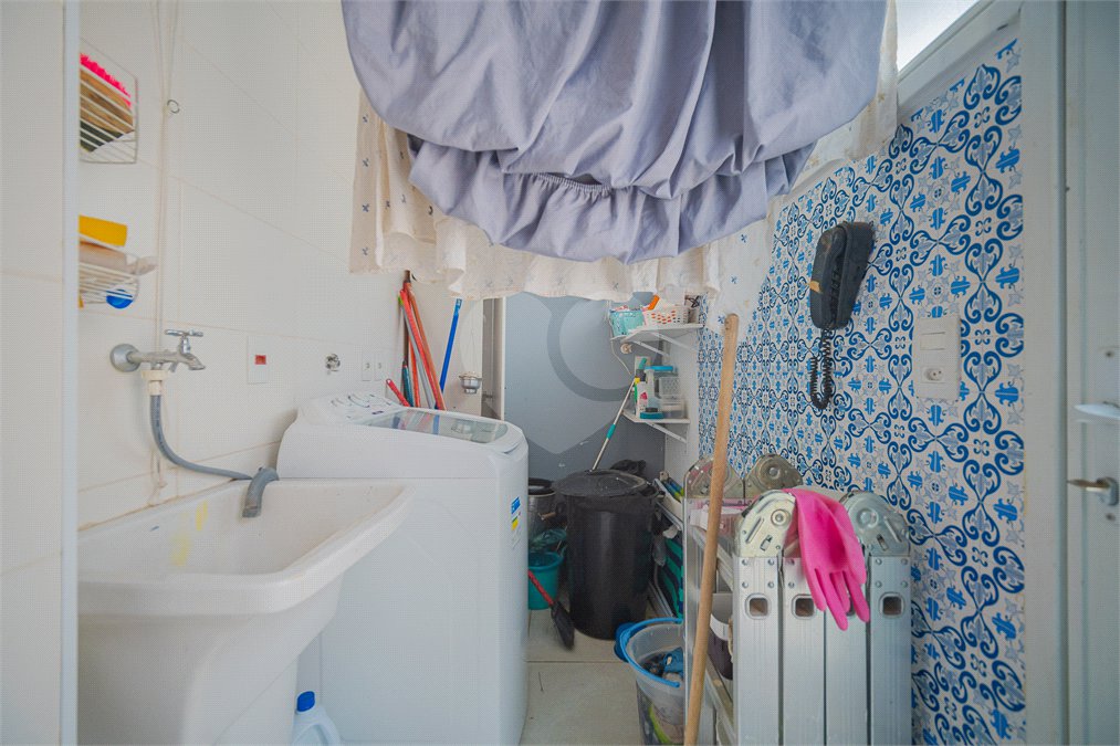 Casa à venda com 3 quartos, sendo 1 suíte,  no condomínio Queluz Vita - Casas, Cotia - SP