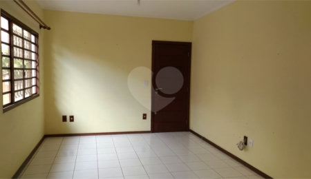 Casa à venda ou para alugar com 2 quartos, sendo 1 suíte,  em Jardim do Lago, Atibaia, SP