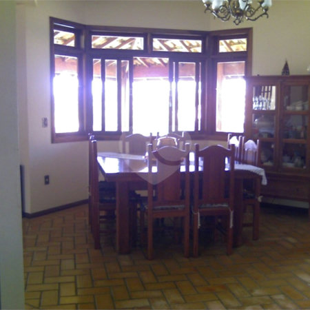 Casa à venda com 2 quartos, sendo 1 suíte, no condomínio Novo Horizonte, Piracaia - SP