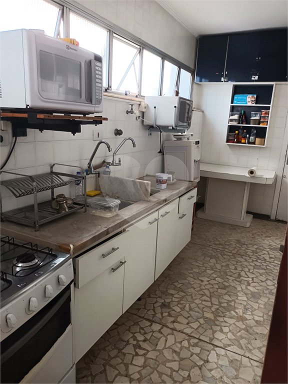 Apartamento à venda com 4 quartos, sendo 1 suíte, em Pinheiros, São Paulo, SP