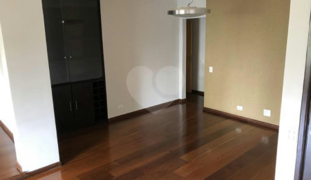 Apartamento à venda com 3 quartos, sendo 1 suíte,  em Jardim Londrina, São Paulo, SP