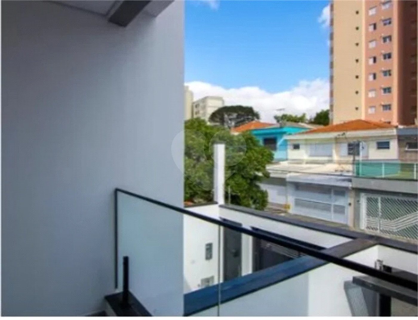 Sobrado novo , com 230m² , 3 suítes , 4 vagas de garagem , à venda no Jardim Bela Vista , em Santo André.