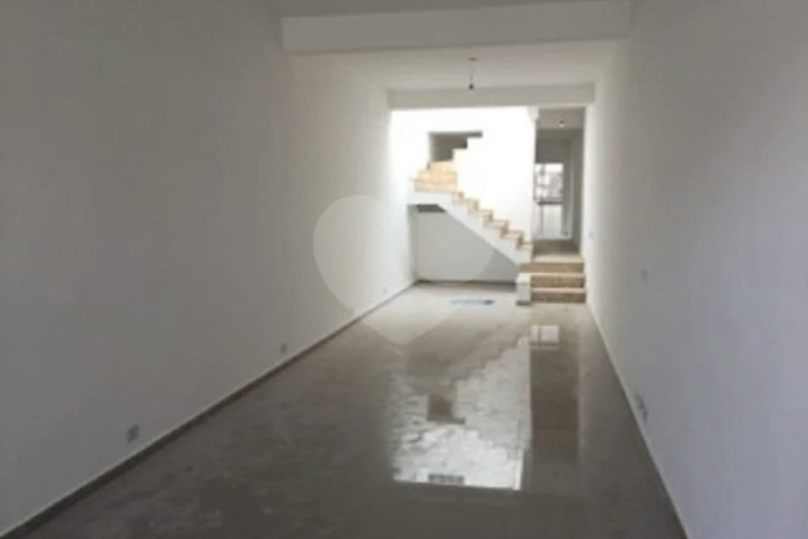 Sobrado novo nunca habitado.