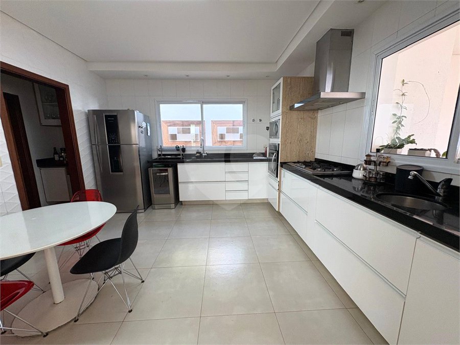 Casa à venda com 3 suítes no condomínio Damha II, São Carlos - SP