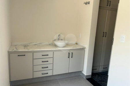Casa à venda com 4 suítes no condomínio Jardim Paulista I, Vinhedo - SP
