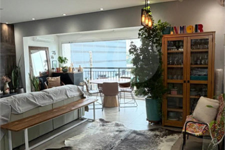 Apartamento à venda com 2 quartos, sendo 1 suíte, no Centro, São Bernardo do Campo, SP
