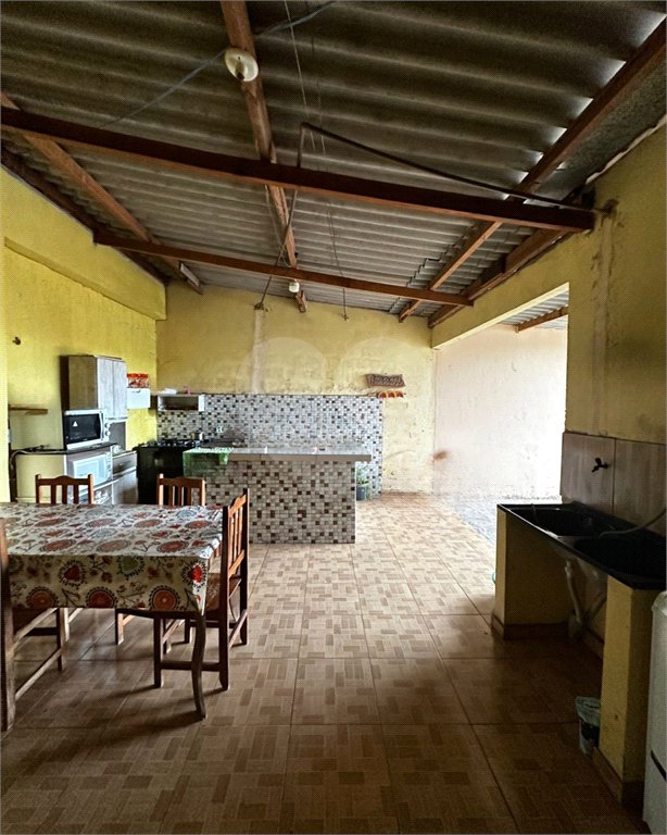 Casa à venda com 2 quartos em Residencial Ponta Porã I, Ponta Porã, MS