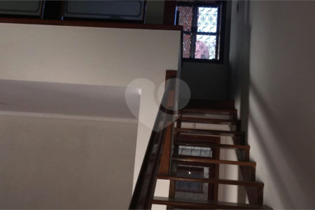 Sobrado à venda com 6 quartos, sendo 3 suítes, em Jardim Refúgio, Sorocaba, SP