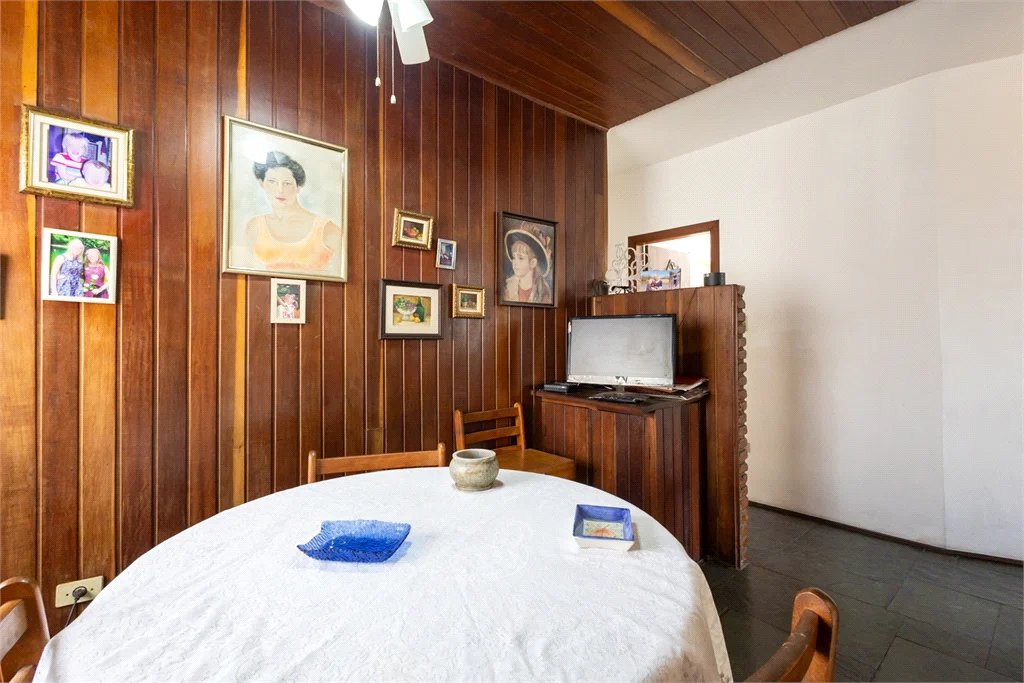 Casa à venda com 4 suítes em Jardim Londrina, São Paulo, SP