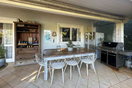 Casa à venda com 4 suítes em Vila Santo Antônio, Cotia, SP