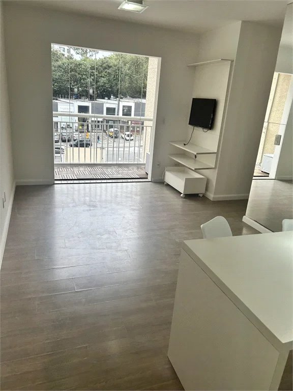 Apartamento à venda com 3 quartos, sendo 1 suíte,  em Vila Andrade, São Paulo, SP