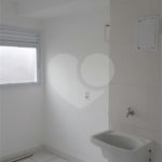 Apartamento à venda com 3 quartos, sendo 1 suíte,  em Jardim Vazani, São Paulo, SP