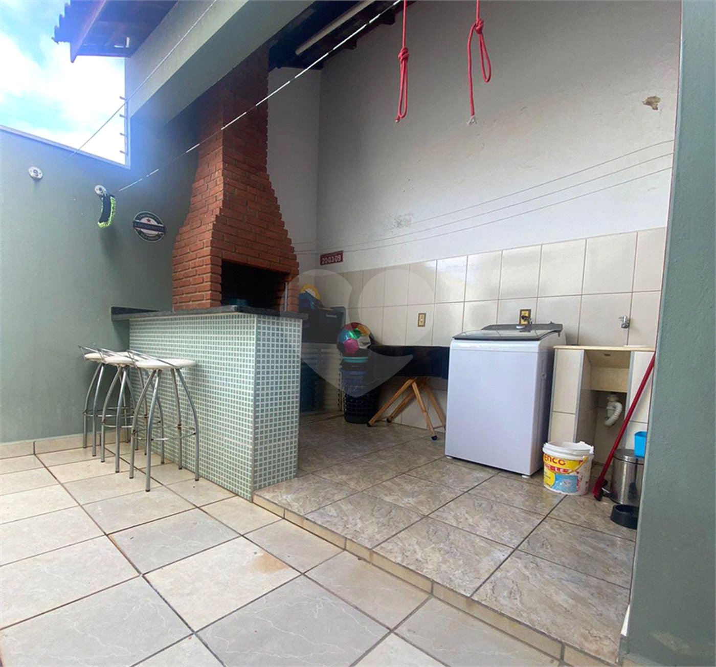 Casa à venda com 2 quartos, sendo 1 suíte, em Vila Visaltino Gomes, Itapetininga, SP