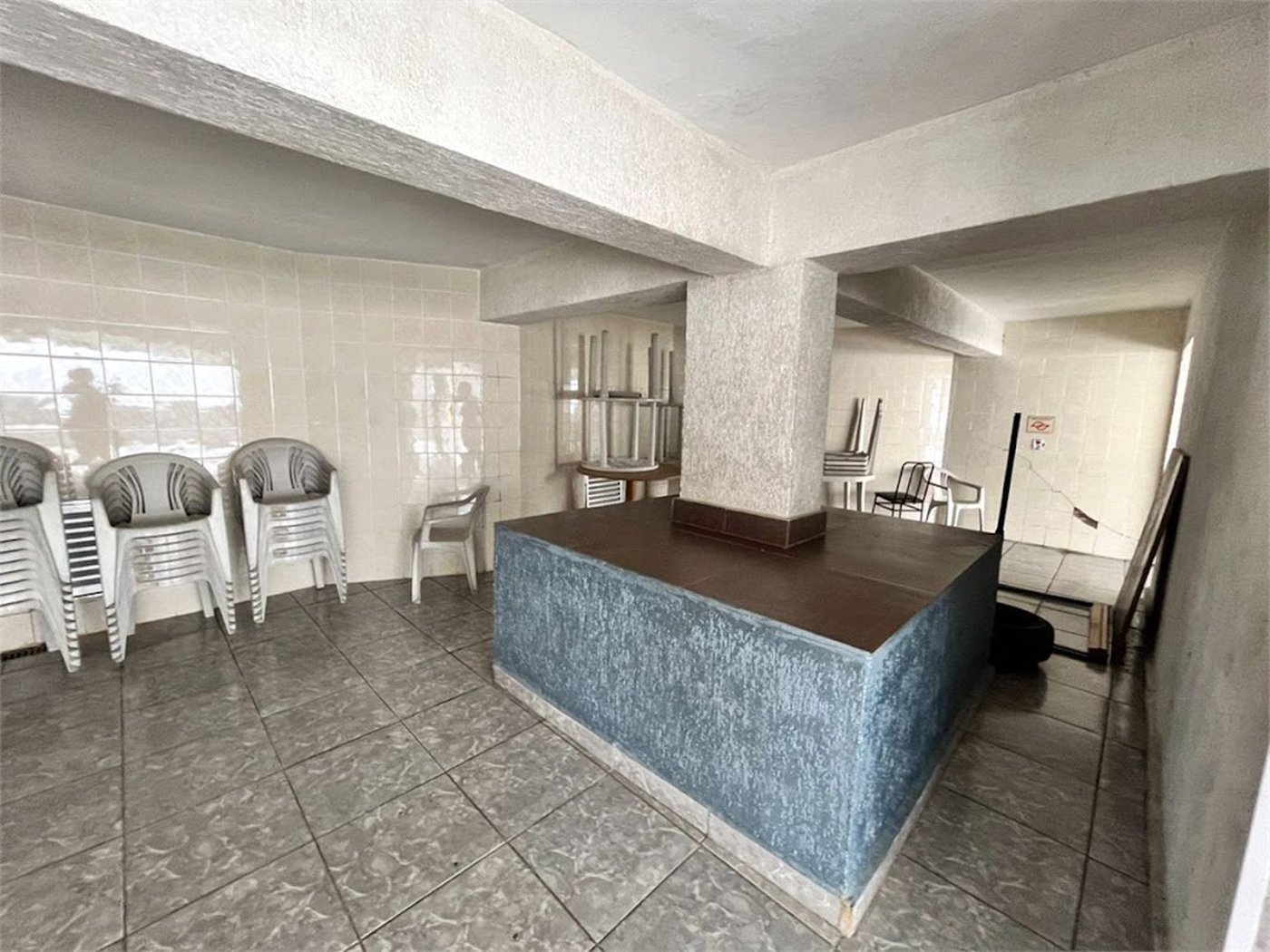 Apartamento com 2 dormitórios à venda, 80 m² por R$ 290.000,00 - Enseada - Guarujá/SP