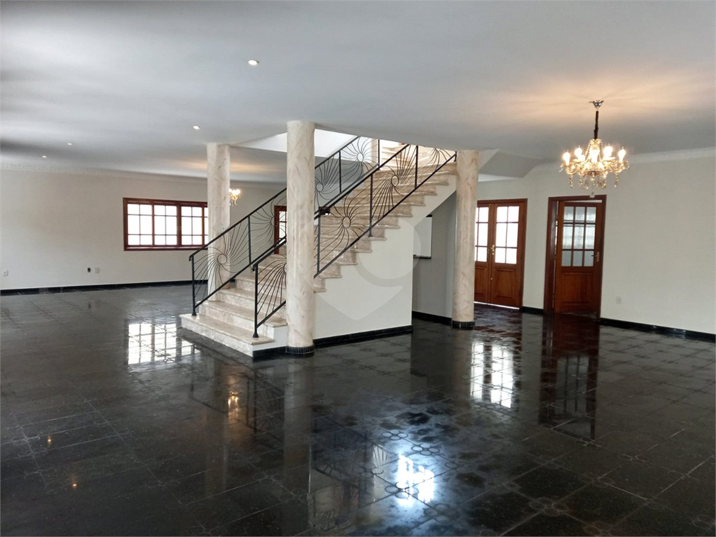 Casa à venda ou para alugar com 4 suítes em Jardim Regina, Indaiatuba, SP