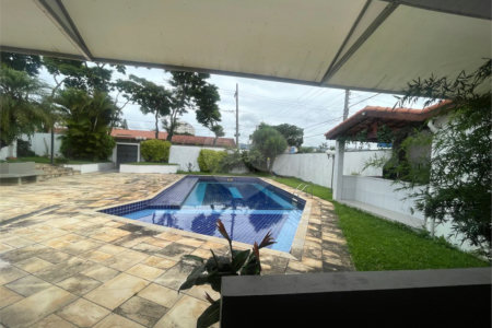 Sobrado à venda com 3 quartos, sendo 1 suíte,  em Jardim Armênia, Mogi das Cruzes, SP