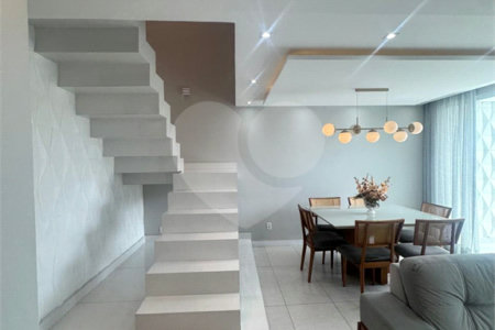 Casa à venda com 4 quartos, sendo 1 suíte, em Campo Grande, Rio de Janeiro, RJ
