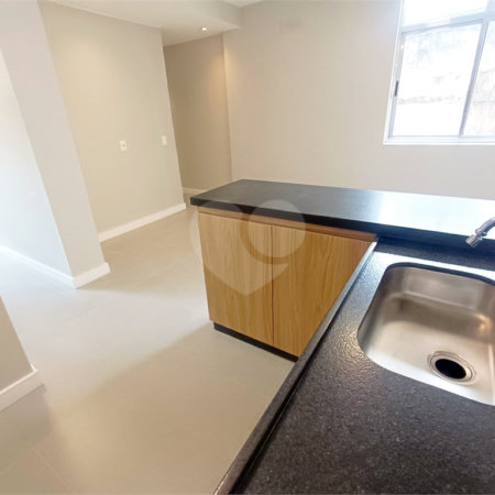 Apartamento à venda com 2 quartos, sendo 1 suíte,  em Maracanã, Rio de Janeiro, RJ