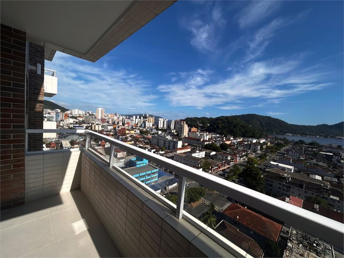 Apartamento Residencial à venda, Centro, São Vicente - AP0552.