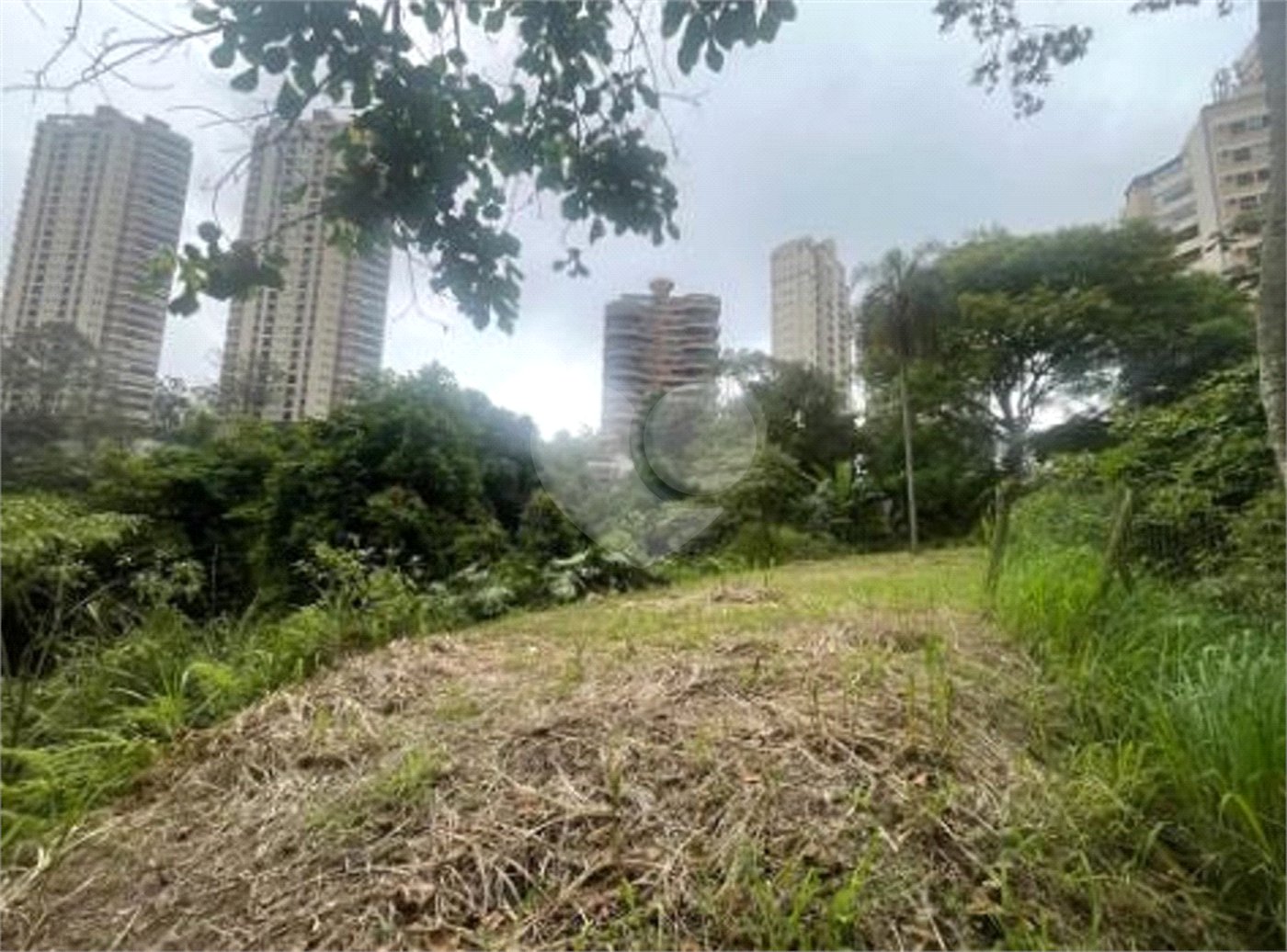 Terreno à venda em Paraíso do Morumbi, São Paulo, SP