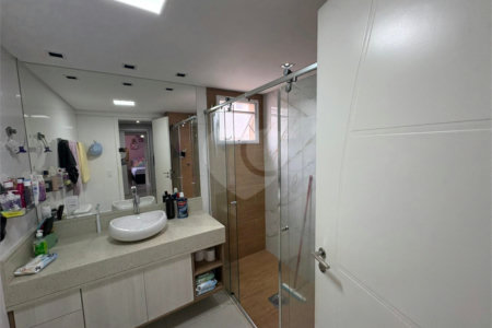 Apartamento à venda com 4 quartos, sendo 3 suítes, em Vila Augusta, Guarulhos, SP