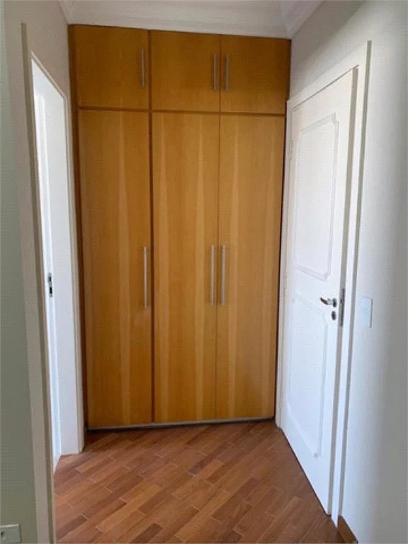 Apartamento à venda com 3 suítes em Vila Suzana, São Paulo, SP