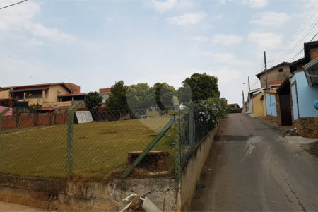 Chácara à venda com 3 quartos, sendo 2 suítes, em Capela, Vinhedo, SP