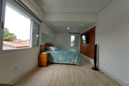Casa à venda ou para alugar com 4 suítes em Lapa, São Paulo, SP