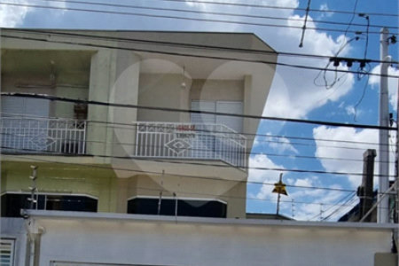 Sobrado à venda com 3 suítes em Vila Nair, São Paulo, SP